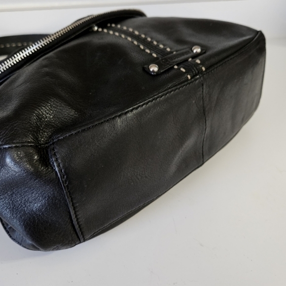 B. Makowsky Black Leather Contrast Stitching Top Flap Hobo Shoulder Bag - Picture 5 of 10